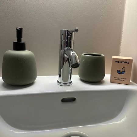 Le Madeleine - Cosy & Renove - Face Tram Apartment Orleans Ngoại thất bức ảnh