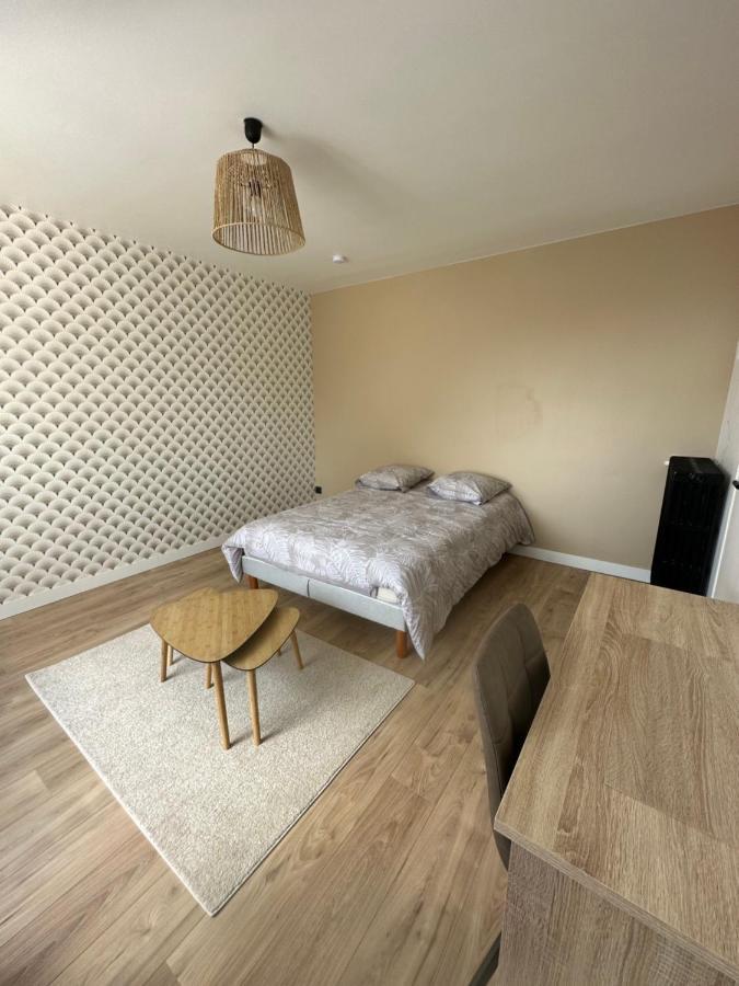Le Madeleine - Cosy & Renove - Face Tram Apartment Orleans Ngoại thất bức ảnh